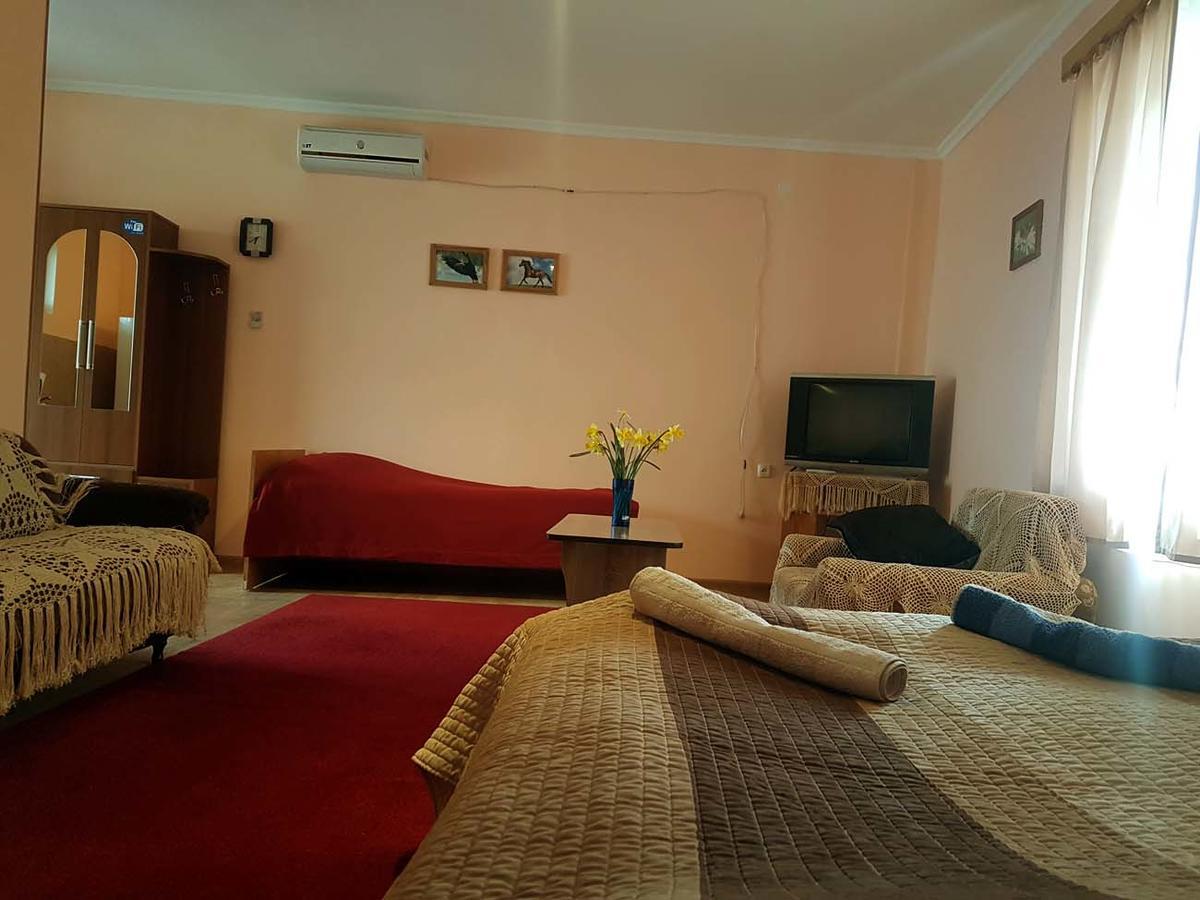 Guest House Villa كفاريلي المظهر الخارجي الصورة
